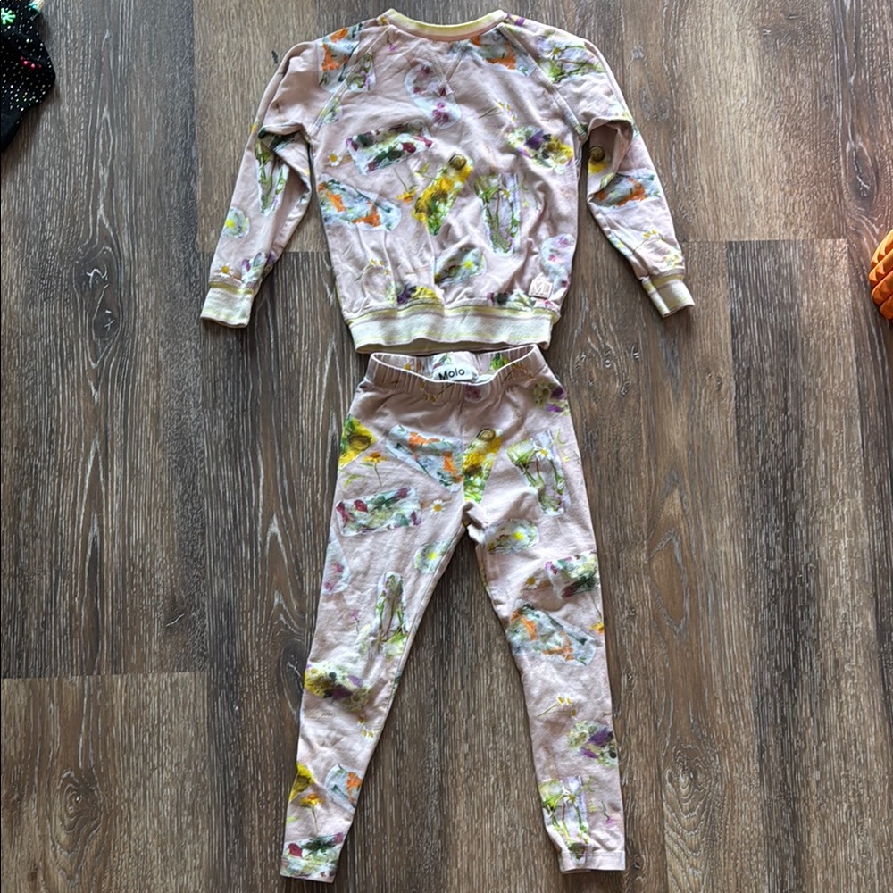 Molo Pastel Floral Kids Pajama Set Size 110 cm